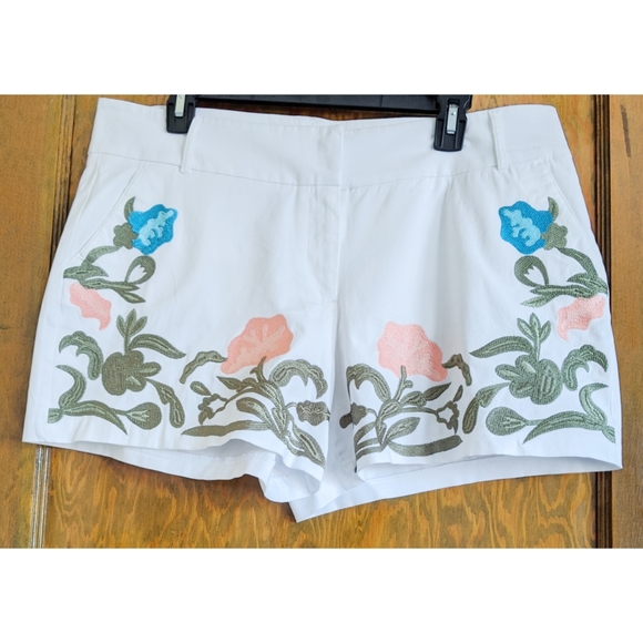 crown & ivy Pants - Crown & Ivy  Floral White Embroidered Shorts